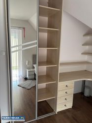 Szafa wnękowa z biurkiem i półkami - Obrazek 2