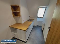 Stylowa przestrzeń biurowa w kamienicy po remoncie - Obrazek 3