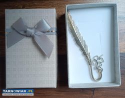 Metalowa zakładka w kształcie pióra w pudełku - Obrazek 1