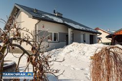 Komfortowy dom na sprzedaż w Pogórskiej Woli - Obrazek 1