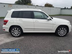 Mercedes GLK NAPĘD 4x4 ksenony 8 czujników parkowa - Obrazek 3