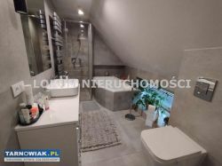 Dom dla dwóch rodzin - dwa osobne mieszkania. - Obrazek 3