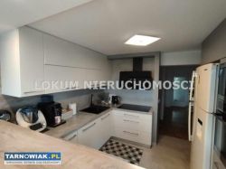 Dom dla dwóch rodzin - dwa osobne mieszkania. - Obrazek 2