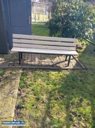 Sprzedam 2 ławki ogrodowe . Biała - brązowa - Obrazek 1