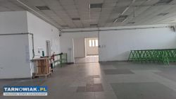 Magazyn 496 m² z rampą z biurem i zapleczem socjal - Obrazek 1