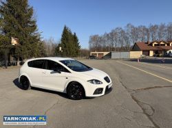 Seat Leon Cupra 241km - Obrazek 1