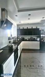 Nowoczesny dom z pełnym wyposażeniem - Obrazek 1