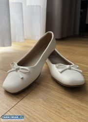 Białe baleriny dla dziewczynki - rozmiar 33 - Obrazek 1
