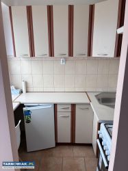 Kawalerka: wyremontowana, ciepła, z panoramą - Obrazek 3