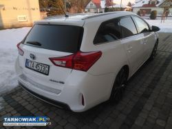 Toyota Auris kombi hybrid - Obrazek 2