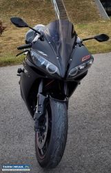 Sprzedam motocykl Yamaha r1 - Obrazek 1