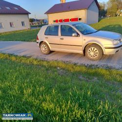 Witam posiadam do sprzedania Volkswagena golfa - Obrazek 2