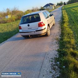 Witam posiadam do sprzedania Volkswagena golfa - Obrazek 4