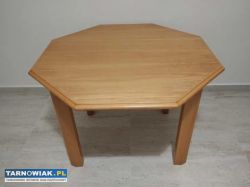 Solidny drewniany stolik kawowy - Obrazek 1