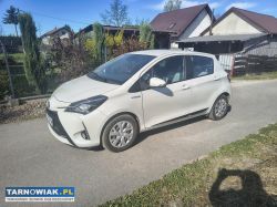 Toyota yaris 1.5 hybrid  2017 rok - Obrazek 1
