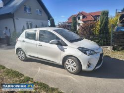 Toyota yaris 1.5 hybrid  2017 rok - Obrazek 2