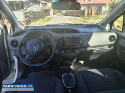 Toyota yaris 1.5 hybrid  2017 rok - Obrazek 4