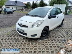 Toyota yaris 1.0 09r - Obrazek 2
