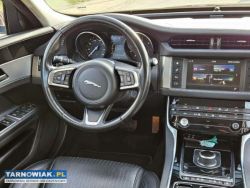 Jaguar xf 2.0 2017 - Obrazek 4