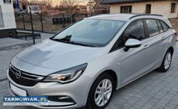 Opel astra k 1.6 2019 - Obrazek 2