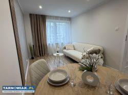 2 pokoje po remoncie winda/balkon/osobna kuchnia - Obrazek 1