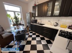 Stylowe mieszkanie 78 m² w kamienicy - Obrazek 2