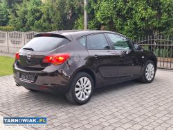 Opel astra j*1.4*turbo*2011*klima*alu - Obrazek 3