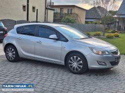 Opel astra j*1.4*turbo*2010*klima - Obrazek 1