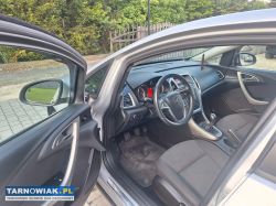 Opel astra j*1.4*turbo*2010*klima - Obrazek 4