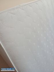 Łóżko że stelażem i materacem - Obrazek 4