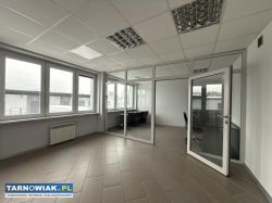 Biuro 55m2 + parking- okolica Krakowskiej - Obrazek 1