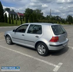 VW golf 4 1.6 benzyna - Obrazek 3