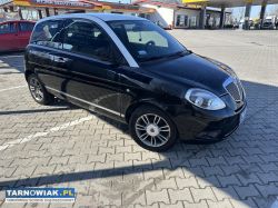 Lancia Ypsilon 2011 rok 1.2 benzyna - Obrazek 3