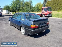 Volkswagen Passat 1.8 92r - Obrazek 3