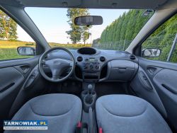 Toyota Yaris 1.0 Klima Elektryka 5drzwi Bez rdzy - Obrazek 4