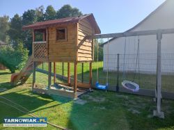 SPRZEDAM domek drewniany+ zjeżdżalnia - Obrazek 1