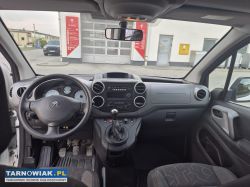 Sprzedam samochód Peugeot Partner 1.6 HDi z 2018 r - Obrazek 3