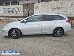 Toyota auris e15 kombi 1.4d 90km 2015 172 000km - Obrazek 3
