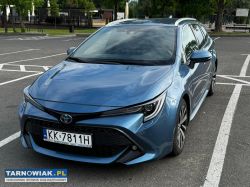Corolla kombi 1.8 hybryda e21 2022 rok salon pl - Obrazek 1