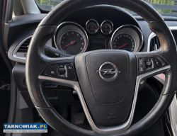 Sprzedam opel astra j 2010rok 1.4 140km manual - Obrazek 2