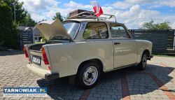 Trabant w idealnym stanie 2-sow biegi w kierownicy - Obrazek 3