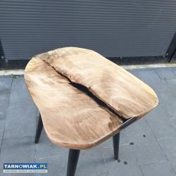 Stolik kawowy z orzecha włoskiego z żywicą epoksyd - Obrazek 3