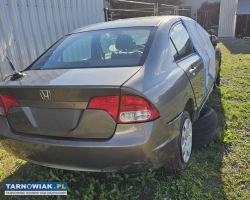 Sprzedam Honda Civic 2007r. uszkodzona - Obrazek 3