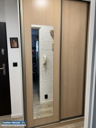Szafa z rozsuwanymi drzwiami - Obrazek 1