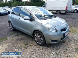 Toyota Yaris 1.3 09r Półautomat - Obrazek 2
