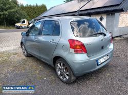 Toyota Yaris 1.3 09r Półautomat - Obrazek 4