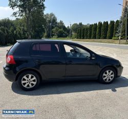 Volkswagen Golf V 1.6 gaz 2004r - Obrazek 2