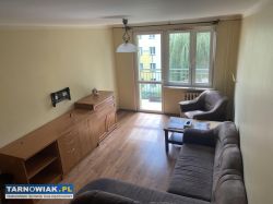 Kawalerka z balkonem w świetnej dzielnicy - Obrazek 1