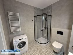 Bora Komorowskiego wynajmę przestronne mieszkanie - Obrazek 4