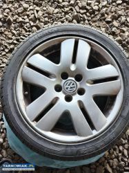 Oryginalne alufelgi Volkswagen z oponami letnimi - Obrazek 2